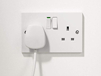裝修百科：室內電源插座距離地面多高比較合適呢？